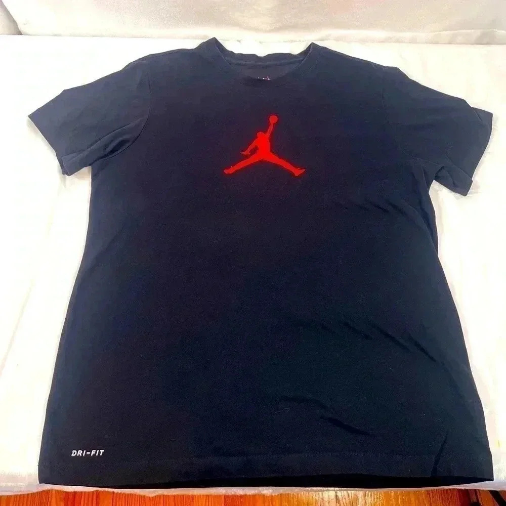 Jordan Air Jumpman Men’s Large Short Sleeve Dri-Fit
